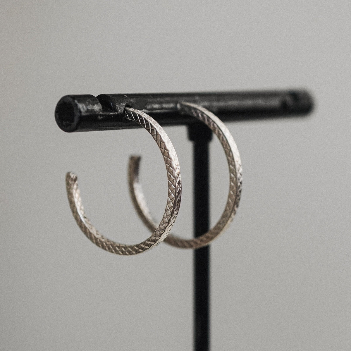 Textured Crosshatch Hoops
